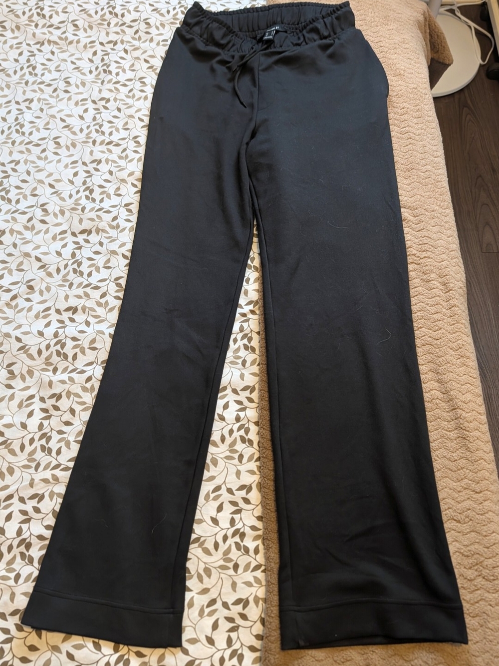 Forever 21 Black Elastic Waist Pants